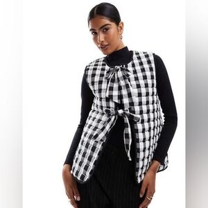 ASOS DESIGN Quilted Gilet With Bows In Mono Gingham